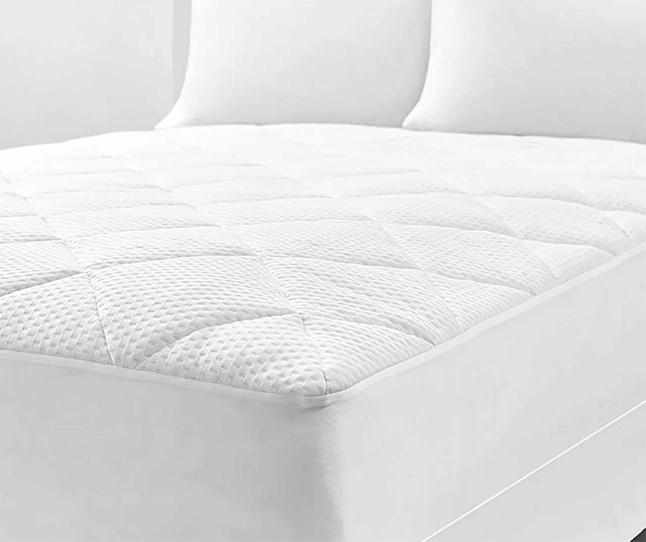 Broyhill Ultimate Comfort Cooling Mattress Pad 3 Broyhill Ultimate Comfort Cooling Mattress Pad - Image 3