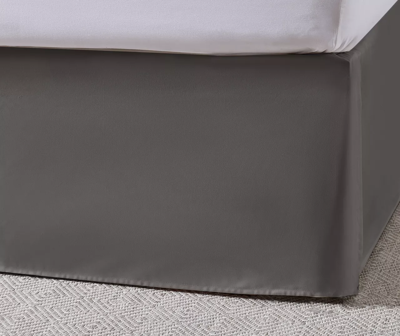 Broyhill Aslan Charcoal & Silver Jacquard 8-Piece Comforter Set 10 Broyhill Aslan Charcoal & Silver Jacquard 8-Piece Comforter Set - Image 10